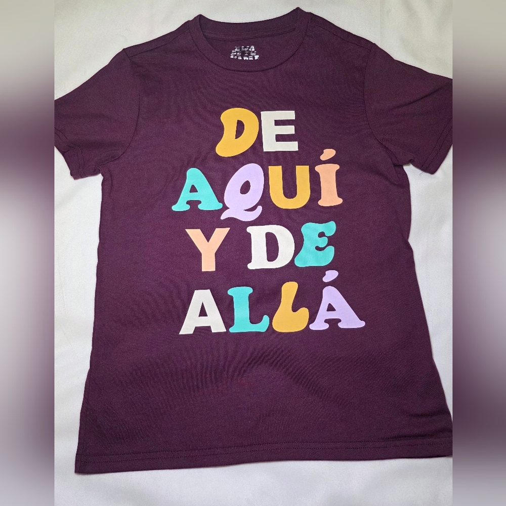 De Aquí y De Allá Dual Culture Spanish Latin T-Shirt by Hija De Tu Madre- Sz XXS